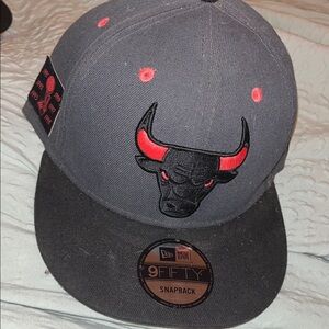 New Era Gray and Black Snapback Hat
